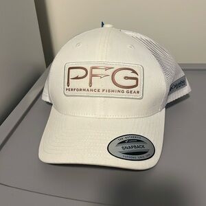 New Columbia PFG White/Rose Gold hat